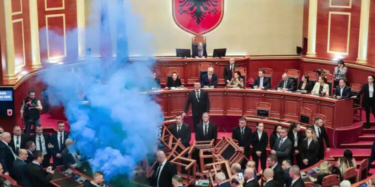 Normalizimi i situatës në Kuvend/ Mblidhet sot Konferenca e Kryetarëve, Nikolla ul sot në tryezë Bardhin e Çuçin