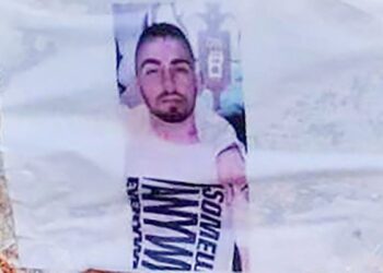 Lot dhe lule, zi për 19-vjeçarin shqiptar që humbi jetën në aksidentin tragjik