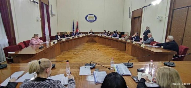 Zbardhen negociatat Rithemelimi-PS, çfarë “fituan” demokratët, një kërkesë ende në tavolinë