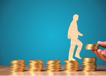 Paga mesatare arrin në nivele rekord, ndikimi nga administrata; Privati i rriti shumë më pak në 2023