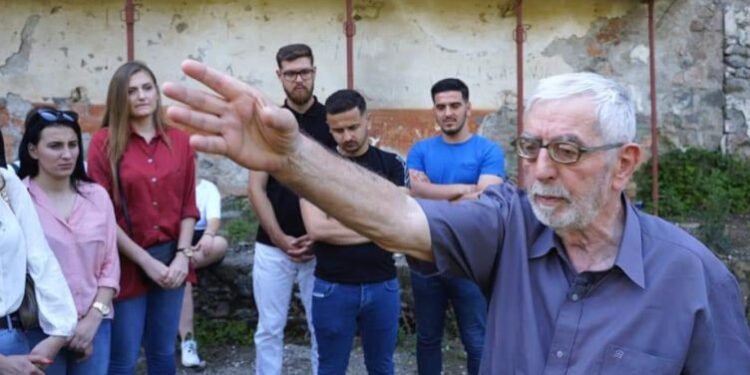 Pjesë e revoltës se SPAÇ-it, ndahet nga jeta në moshën 84 vjeçare poeti i njohur korçar