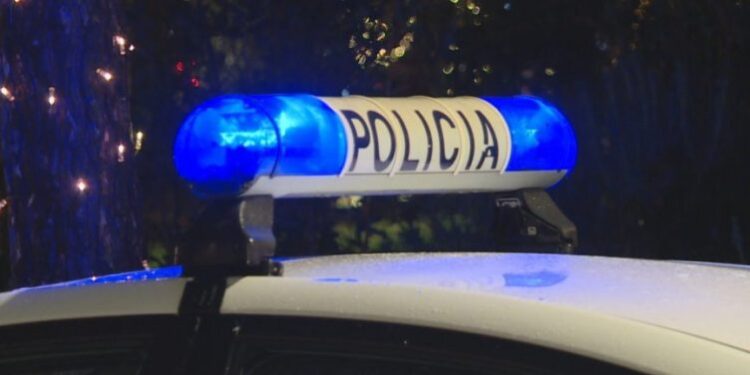 Kryenin vjedhje të ndryshme me armë, procedohen penalisht 4 të mitur, njëri prej tyre postonte në rrjetet sociale foto me pistoletë