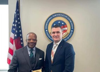 Ambasada e SHBA zbardh detajet, çfarë u diskutua mes zyrtarit të lartë të Antidrogës amrikane dhe Altin Dumanit