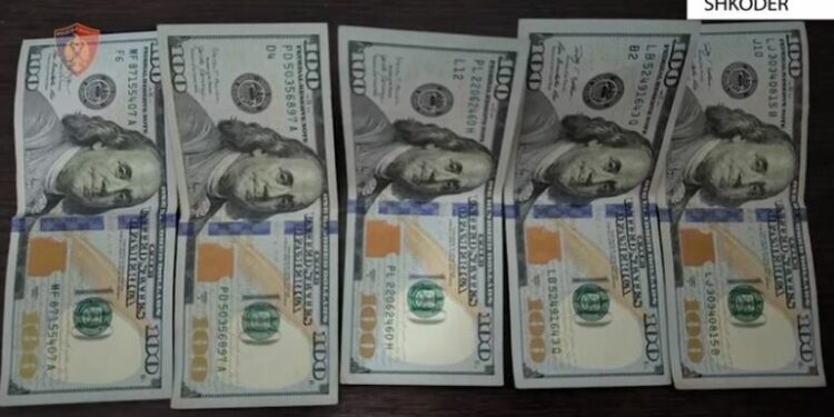 Shantazhonte nëpërmjet celularit një 21-vjeçare për t’i dhënë para, arrestohet 22-vjeçari