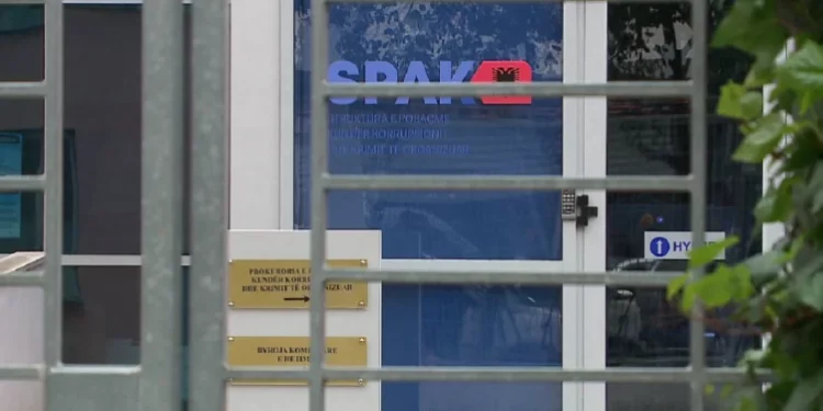 Dhjetë llogari bankare, apartamente dhe makina, SPAK sekuestron pasuritë e dy trafikantëve