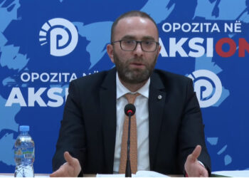 Bardhi thirrje qytetarëve për protestën: Korrupsioni ka arritur majat