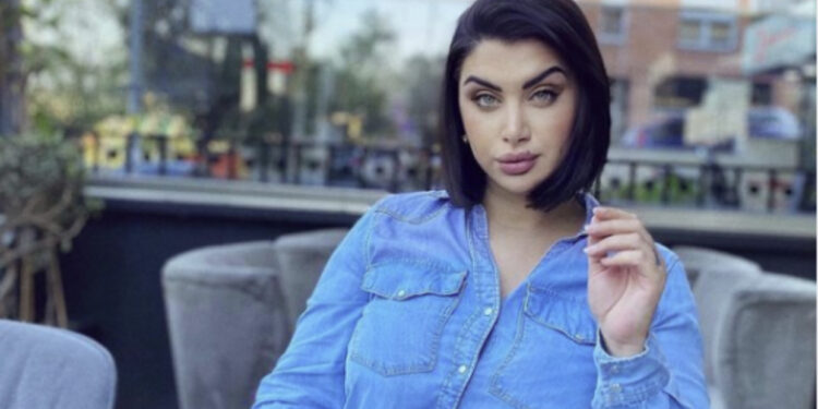 Çiljeta flet për të birin: Ka 4 motra dhe vëllezër nga babai