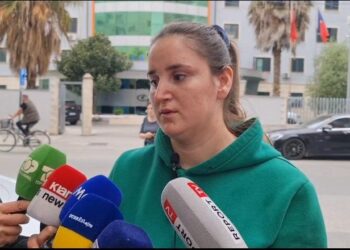 Gjyshërit “rrëmbejnë” nipin në Durrës, ia fshehin nënës dhe policisë