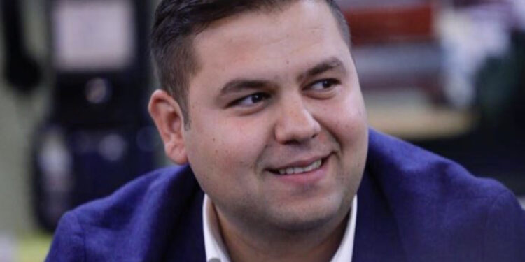 Pas përplasjeve me Metën, dorëhiqet nënkryetari i PL-së Endrit Brahimllari