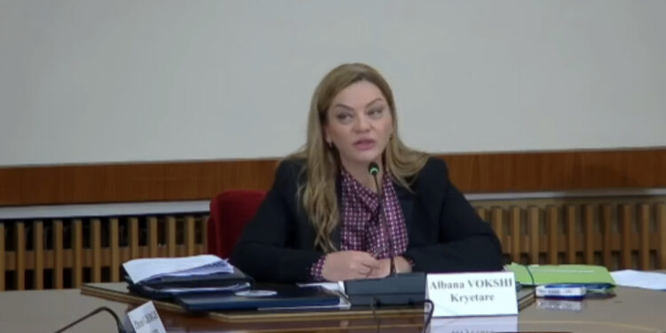 LIVE-Komisioni/ Vokshi shpërthen ndaj deputetëve të PS-së: A keni turp a jo?