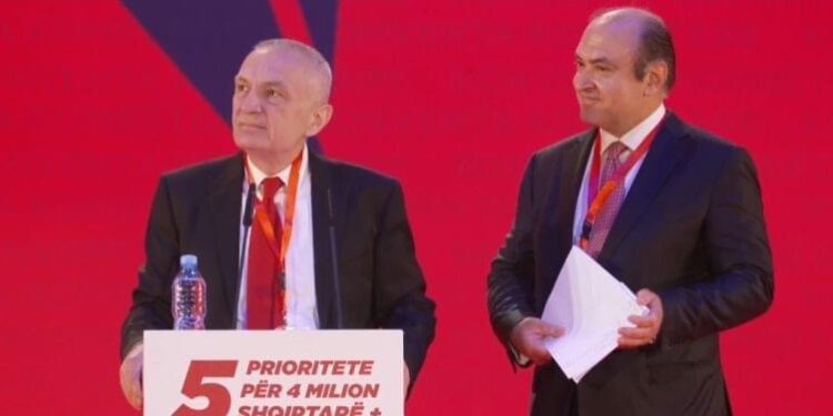 Meta “thumbon” Bashën nga Konventa e PL: Nuk fitohet duke fjetur gjumë