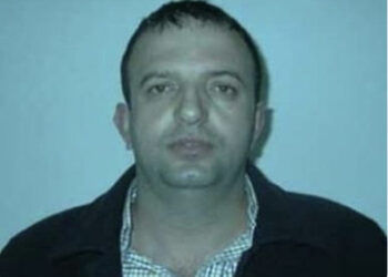 Goditja e grupit që trafikonte emigrantë, ish-kryekomunari i Kasharit ndihmonte regjistrimin në gjendjen civile!