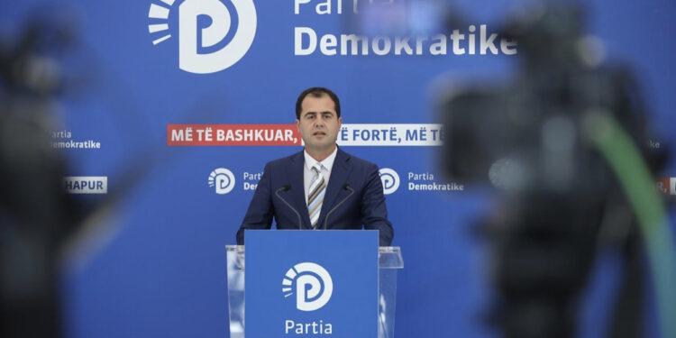 Bylykbashi: Riktheni koalicionet, Diaspora jo me patronazhistët