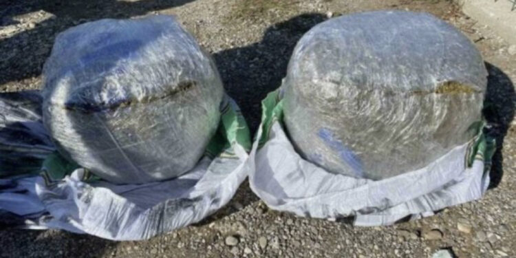Kapen 26 kg marijuanë në kufirin Mali Zi-Shqipëri, arrestohet 33-vjeçari