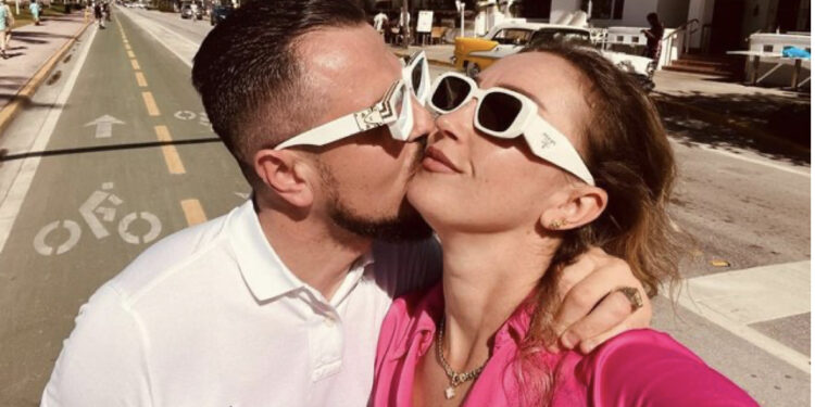 “Na thave shpirtin e na…”, postimi prekës i gruas së shqiptarit që vdiq në aksidentin tragjik!