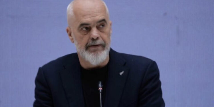 Rama: 734 mijë turistë e shijuan Shqipërinë gjatë muajit mars