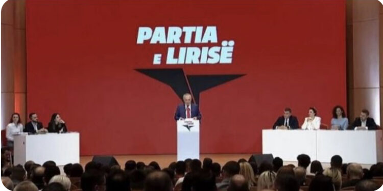 Nga Meta te Haxhinasto, Xhixho e Vasili, Partia e Lirisë miraton listën me anëtarët e Kryesisë