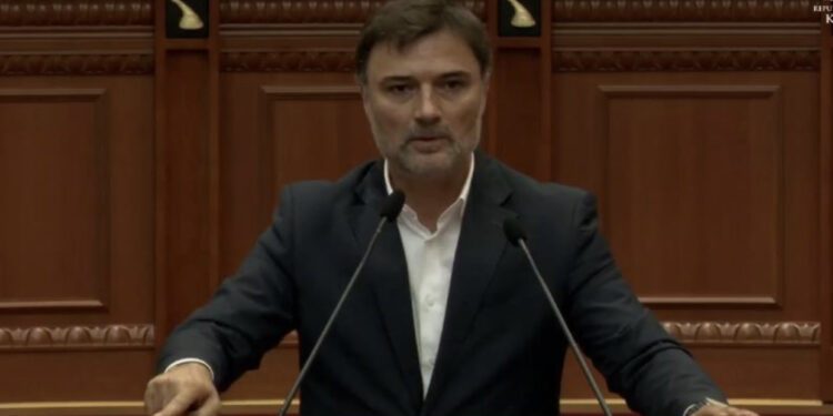 Alibeaj shpërthen ashpër nda Çuçit: Bën si i preokupuar…