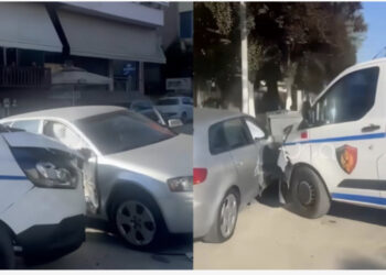 Aksident në Fier/ Furgoni i policisë përplaset me “Audi-n”