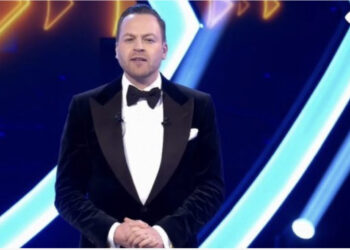 “Pema me kokrra gjuhet”/ Nis ‘lufta’ mes moderatorëve, Fjoralba e ‘ironizoi’ pak ditë më parë, Ledion Liço i kthen “reston”