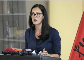 VOA: Dritëhije mbi hetimet ndaj burrit të ministres Ibrahimaj për plagosje