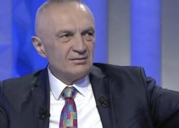 Trondit Ilir Meta: Meta: Gjatë fushatës më kanë rrëmbyer djalin 17 vjeç, në Fier i ranë çunit me lopata në kurriz