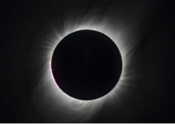 Do të zgjasë 4 minuta e 27 sekonda/ Kur pritet të ndodhë eklipsi total diellor?