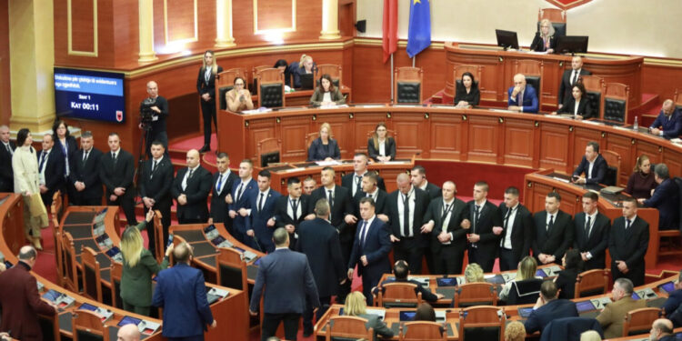 Bardhi kërkoi ta marrë në pyetje, Rama: Të mbaroj njëherë me italianët, pastaj me ju