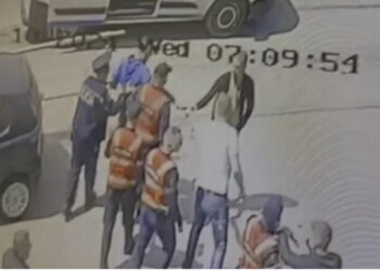 Momenti kur i vihen prangat vëllait të deputetit të PS