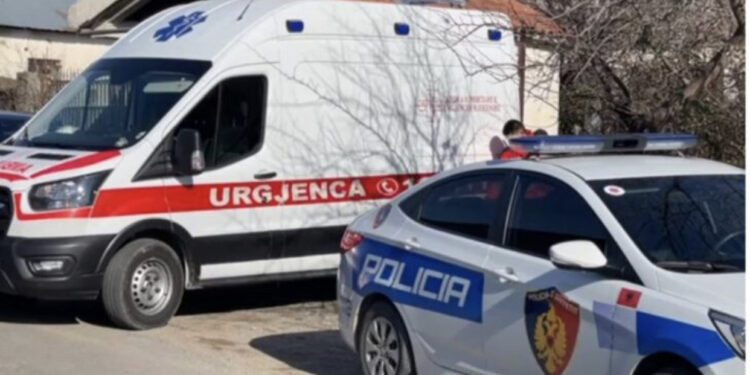 Po punonte në një kantier ndërtimi, 55-vjeçari bie dhe gjen vdekjen. Detaje