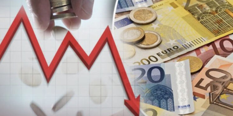 Leku i fortë, Euro dhe Dollari marrin pak frymë