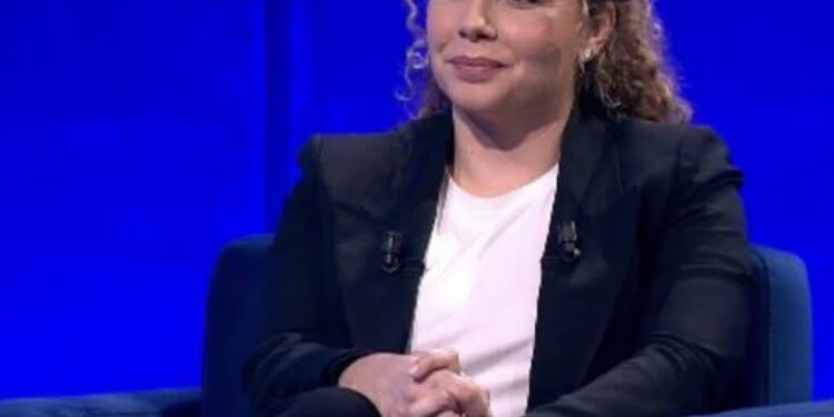 “Nuk është e ndaluar të bëjnë biznes familjarët”, Xhaçka flet për resortin e bashkëshortit në Dhërmi: Kemi marrë edhe kredi…