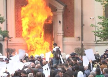 Blushi dhe Këlliçi në sulm: Veliaj nuk shpëton!