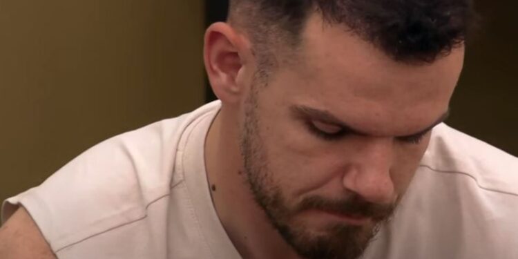 Mami ndërroi jetë dhe babai…”/ Banori i ri i BBV rrëfehet si asnjëherë më parë, zbulon historinë e tij të trishtë