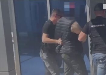 EMRI/ Në kërkim për trafik droge, arrestohet 30-vjeçari në Vlorë