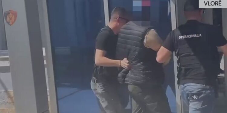 EMRI/ Në kërkim për trafik droge, arrestohet 30-vjeçari në Vlorë