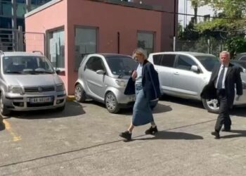 Ish-drejtues dhe zyrtarë të bashkisë Tiranë futen në SPAK