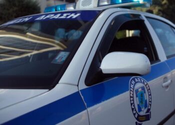 Arrestohet për dhunë në familje shqiptari në Greqi, habit e shoqja: Mos e burgosni, e ka nga alkooli, ai më do