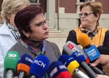 Pa shtëpi dhe pa bonus qiraje/ 65 familje të dëmtuara nga tërmeti protestojnë në Durrës