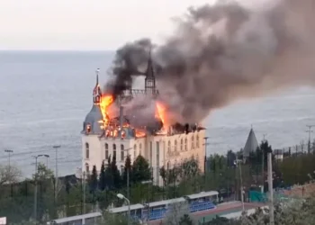 Raket ruse në Odessa, digjet ‘Kështjella e Harry Poter’