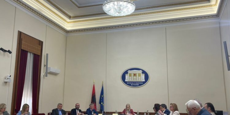 Nikolla zbulon datën kur do të shqyrtohet mandati i Olta Xhaçkës