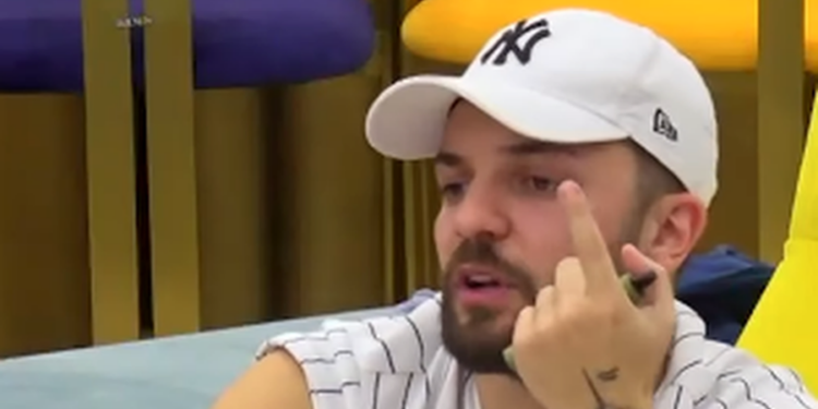 “Ikëm te Top-i për më mirë, na nxorën për dy javë’”, Olsi nuk i ndal kunjat: Pa punë, pa rrogë, pa gjë