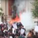 Molotova tek Bashkia e Tiranës, agravon situata tek protesta e opozitës