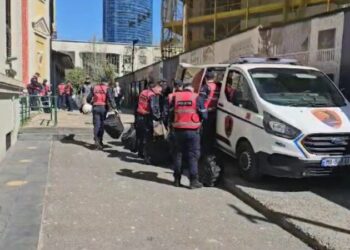 Opozita në protestë për dosjen ‘5D’, policia ‘blindon’ Bashkinë e Tiranës