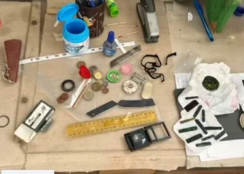 EMRAT/ Zbulohet në Yzberisht kompania që falsifikonte dokumentet, tre në pranga