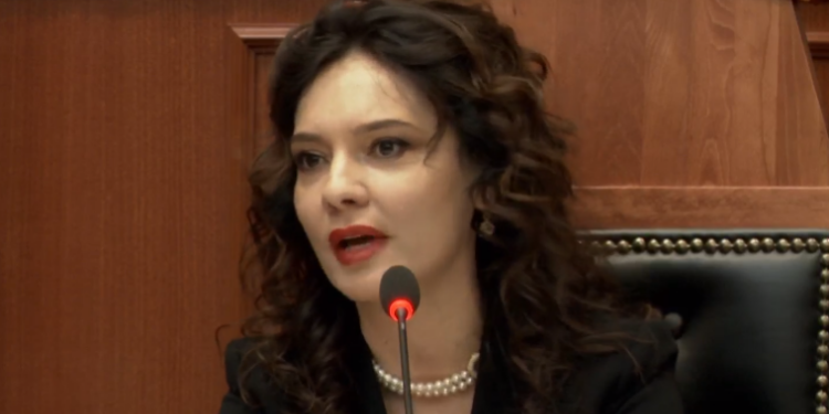 Investigimi i “Rai 3”, Spiropali akuzon opozitën: Po përbaltin Shqipërinë, jemi në borxh deri në fyt me qytetarët