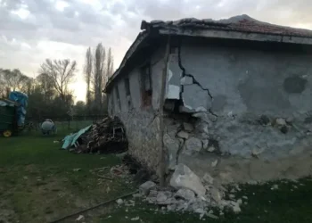 Tjetër tërmet i fuqishëm në Turqi, njoftohen dëme të konsiderueshme materiale