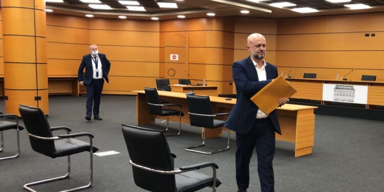 Probleme me pasurinë/ Vetingu shkarkon përfundimisht prokurorin Ardian Braho