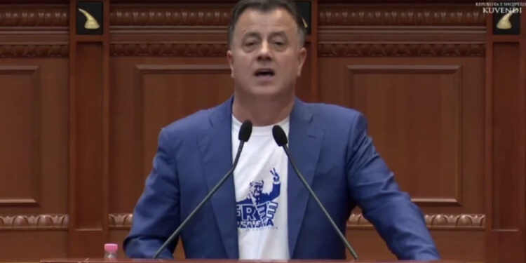 Flamur Noka replikon me qeverinë: Palo rezolutë, Shqipëria është kthyer në Meksikë ku deputetët vrasin njëri-tjetrin