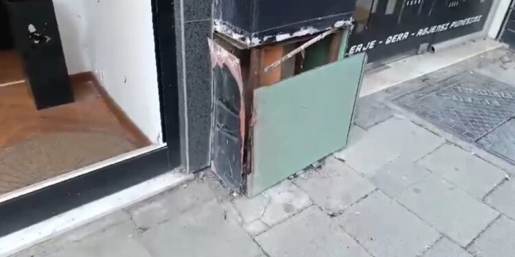 EMRI/ I vendosi eksploziv zyrës noteriale në Tiranë tre muaj më parë, vihet në pranga 30-vjeçari